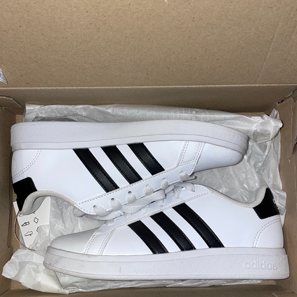 Boys Adidas Grand Court 2.0